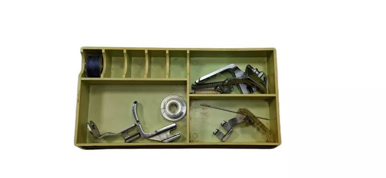 maszyna-do-szycia-lucznik-radom-466-w-walizce-ean-gtin-6957758115163