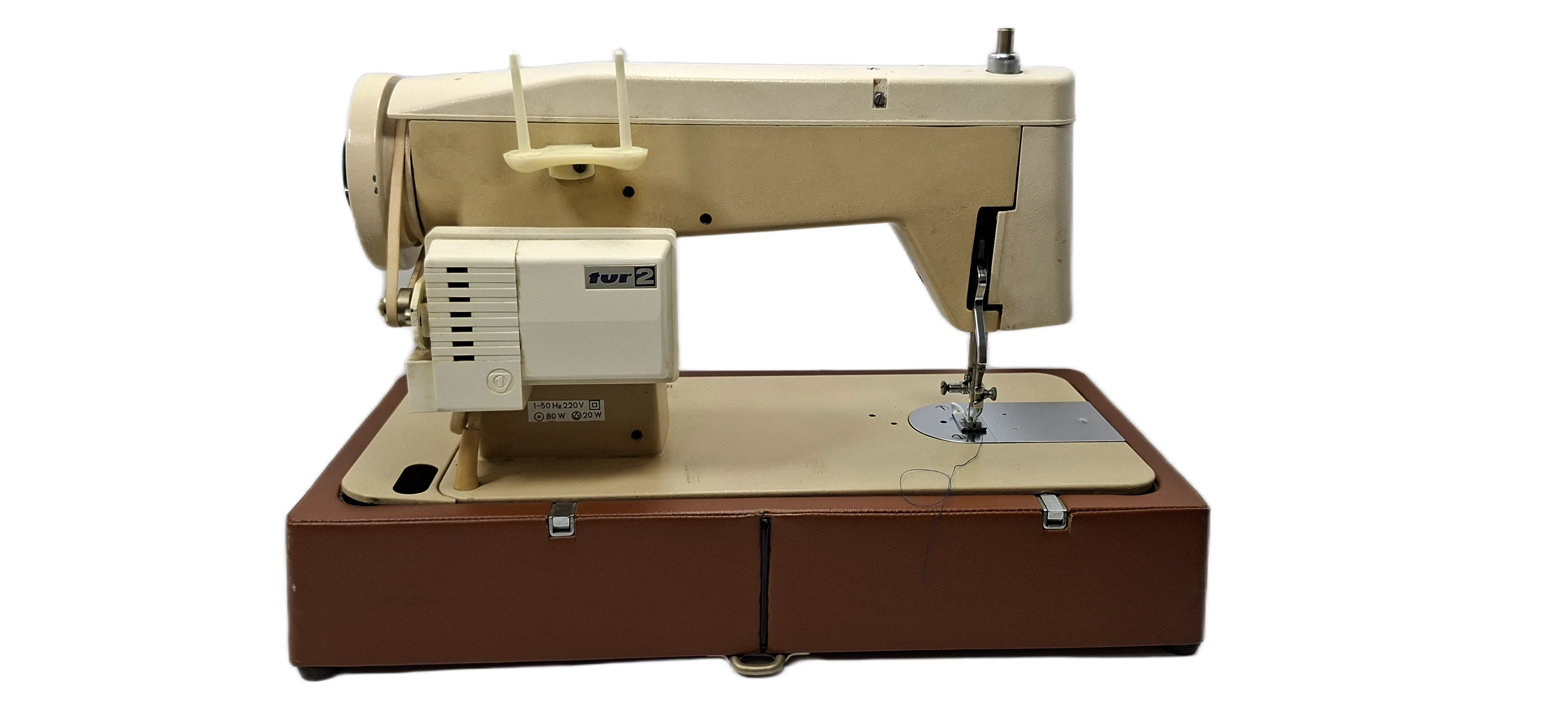 maszyna-do-szycia-lucznik-radom-466-w-walizce-liczba-sciegow-2