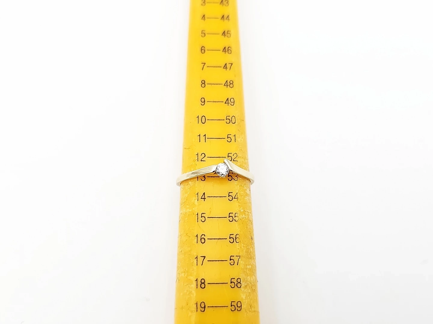 zloty-pierscionek-z-oczkiem-585-r-13-rozmiarsrednica-wew-mm-372-13