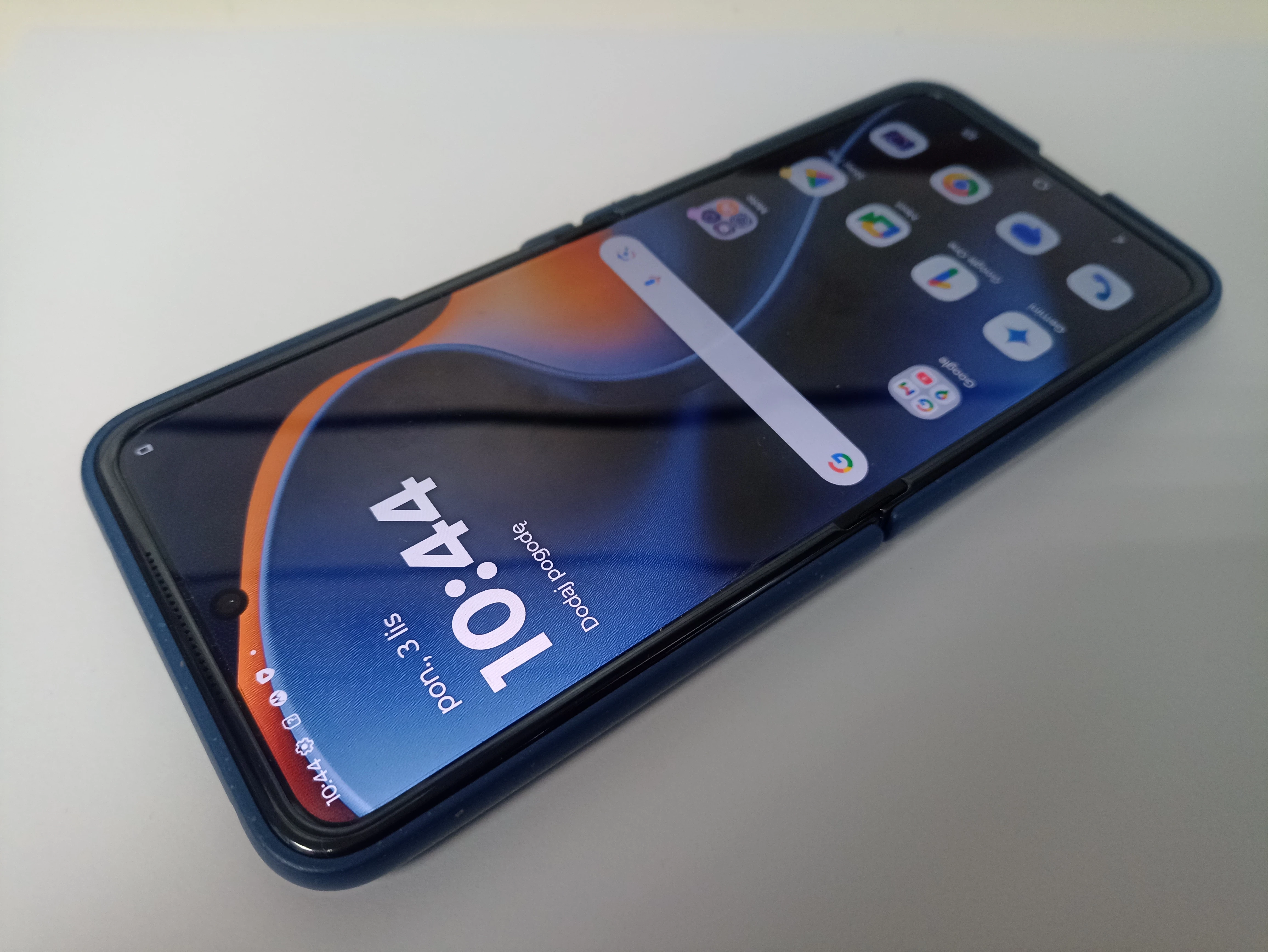 telefon-motorola-razr-60-uszkodzony-na-czesci-pamiec-ram-202865-214113