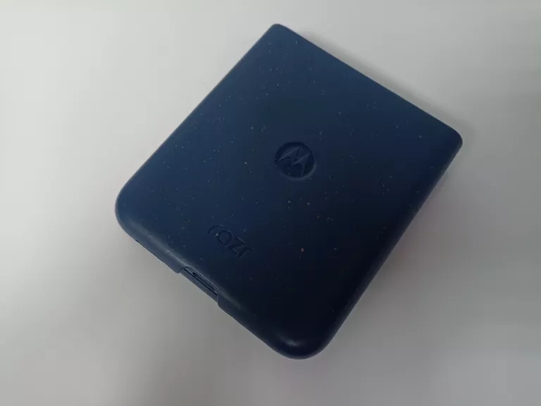 telefon-motorola-razr-60-uszkodzony-na-czesci-stan-11323-1223453