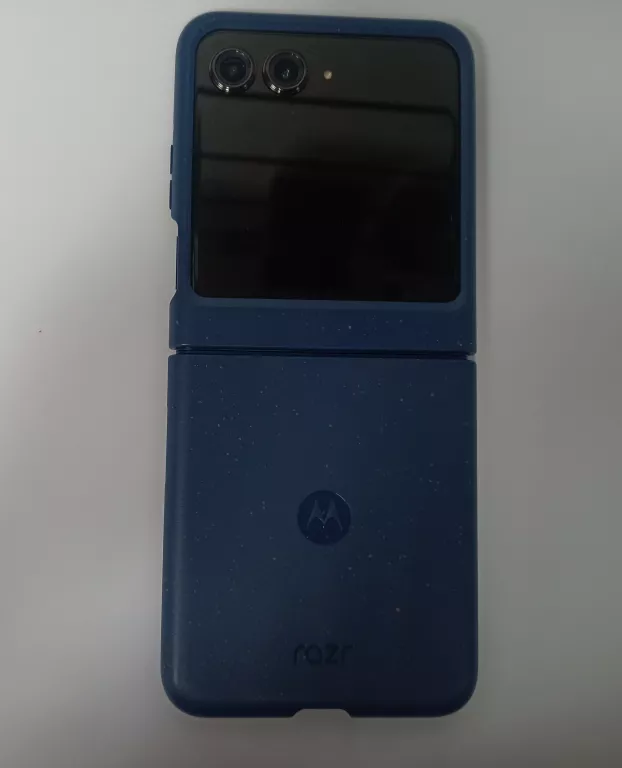 telefon-motorola-razr-60-uszkodzony-na-czesci-pojemnosc-akumulatora-4500