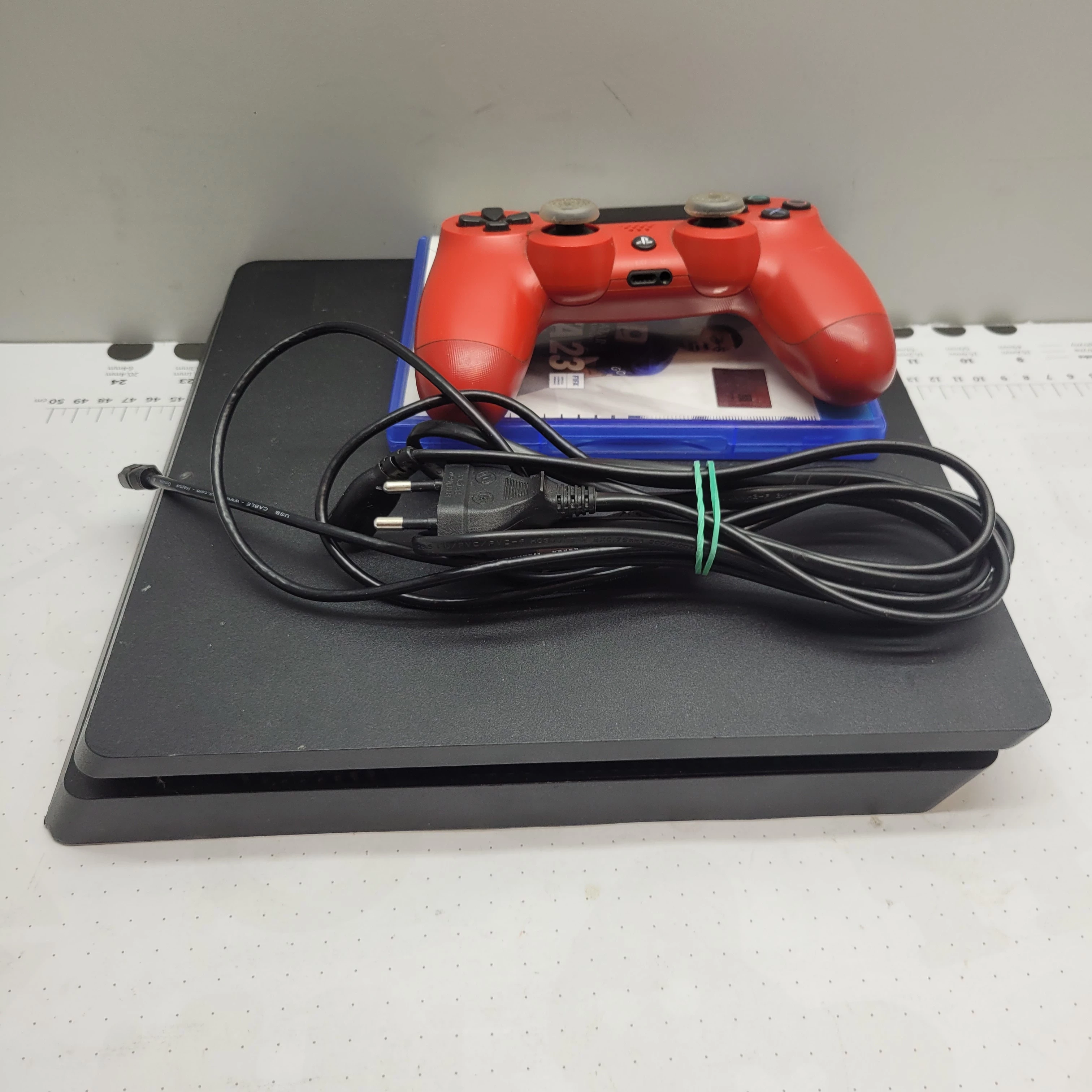 konsola-ps4-pad-gra-liczba-kontrolerow-w-zestawie-205994-225550