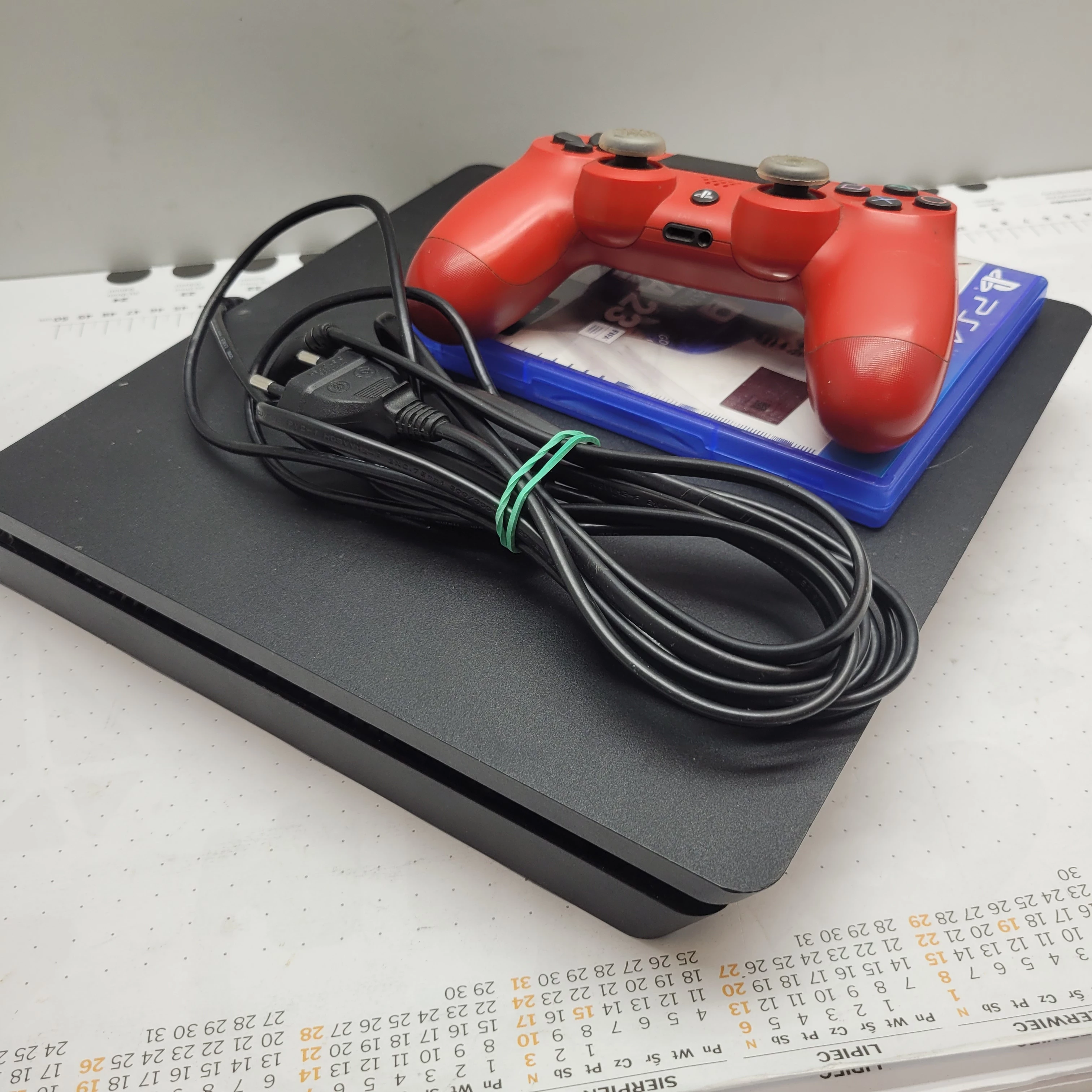 konsola-ps4-pad-gra-wersja-130590-2