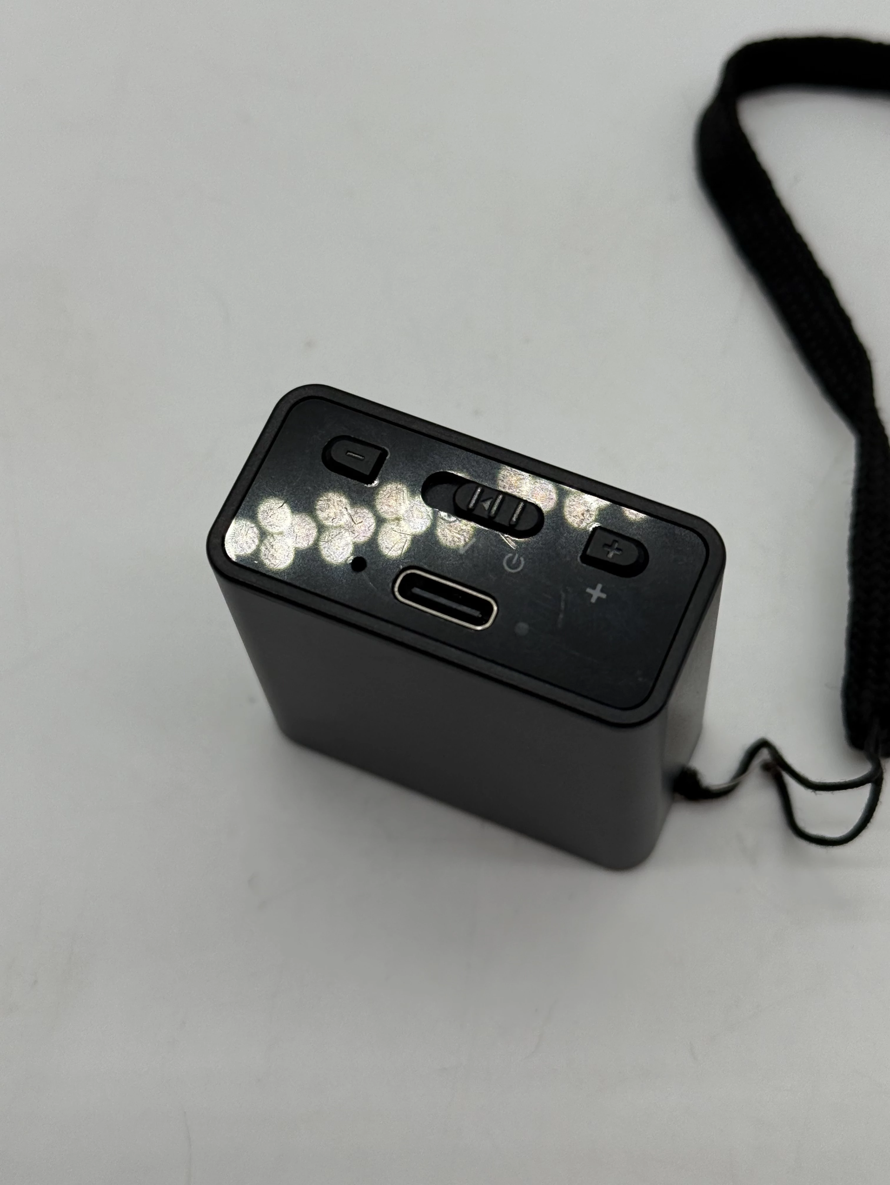 dyktafon-q65-32gb-z-magnesem-uszkodzony-ean-gtin-5905935378369