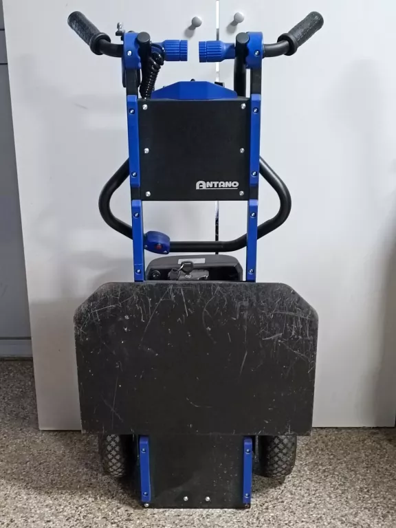 ELEKTRYCZNY SCHODOŁAZ TOWAROWY ANTANO DONKEY LIGHT LIFT (ŁADOWNOŚĆ 150 KG)