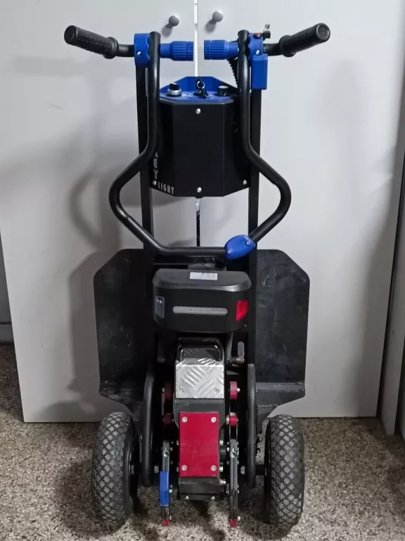 ELEKTRYCZNY SCHODOŁAZ TOWAROWY ANTANO DONKEY LIGHT LIFT (ŁADOWNOŚĆ 150 KG)