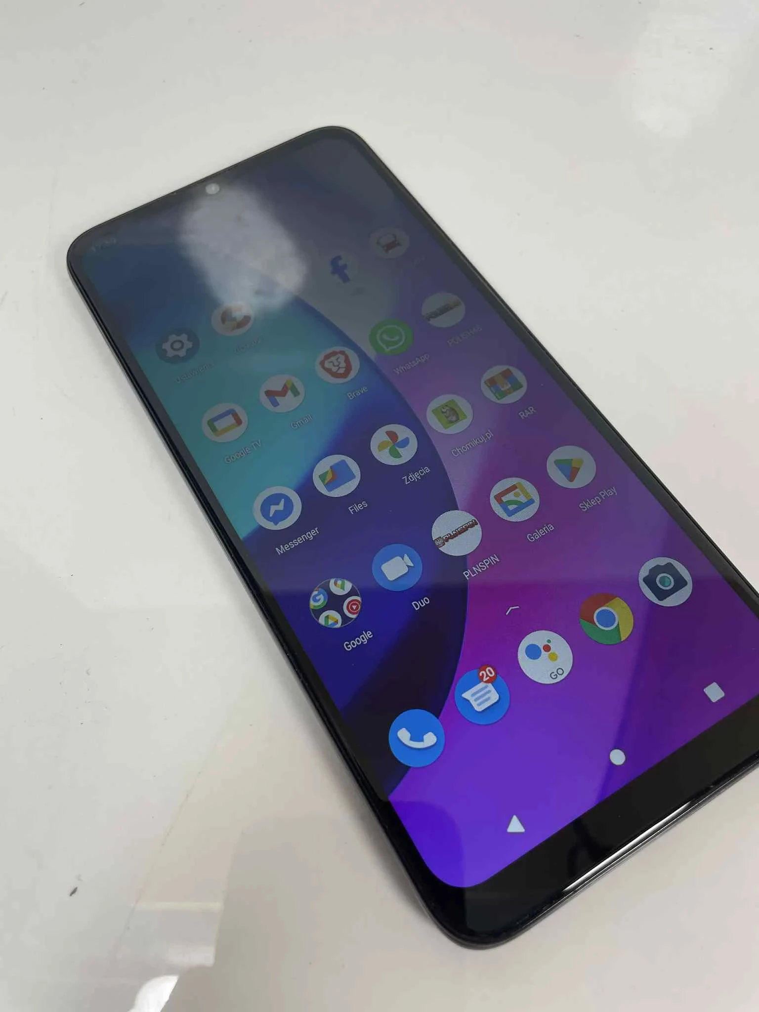 telefon-motorola-moto-e20-232gb-ean-gtin-0840023220975