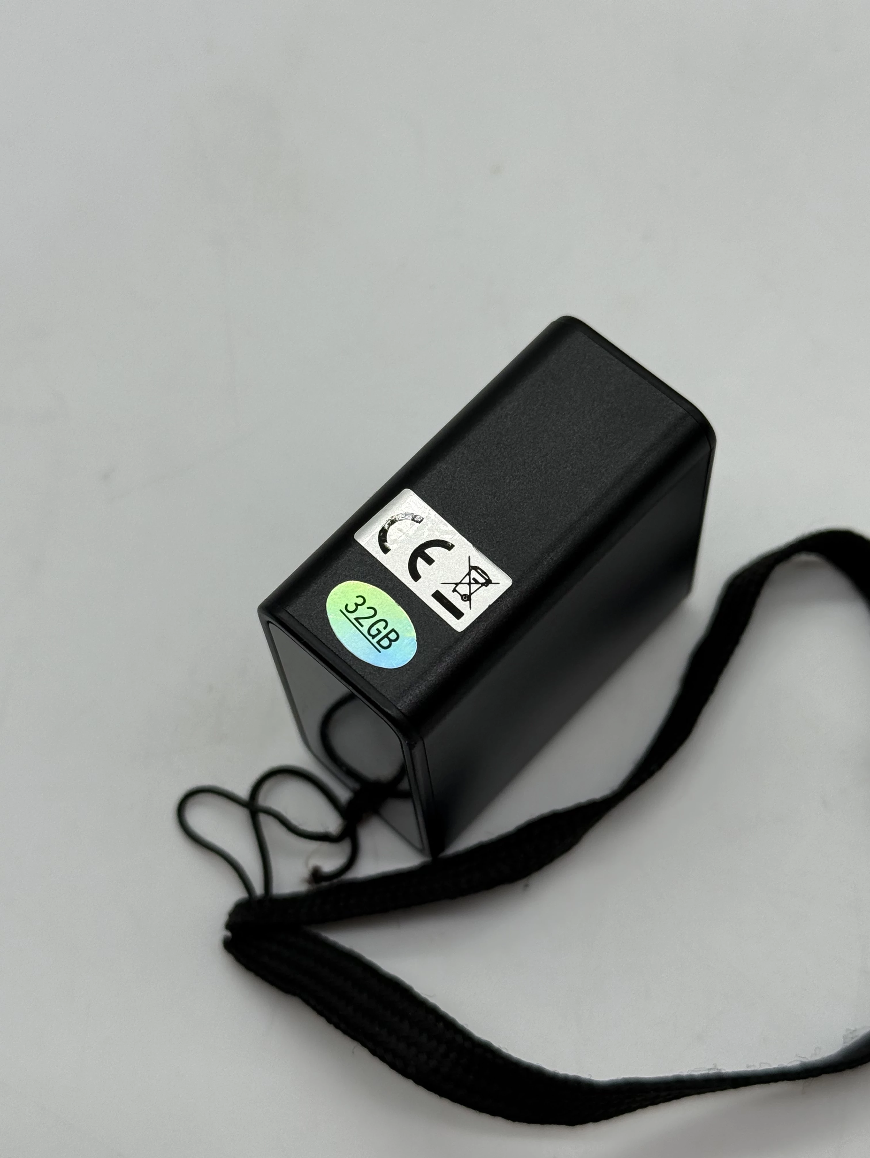 dyktafon-q65-32gb-z-magnesem-uszkodzony-stan-11323-238062