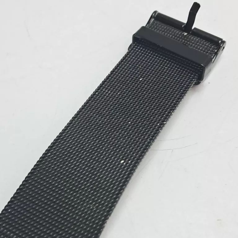 ZEGAREK CZARNY NA RĘKE