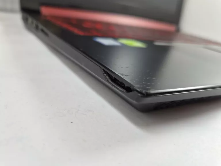 LAPTOP ACER NITRO 5 AN515-31-52MR I5/8GB/1,5TB/MX150 ZASILACZ