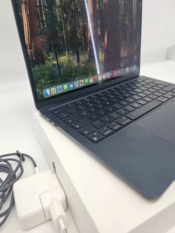 MACBOOK AIR M2 2022 13,6/M2/8GB/256GB