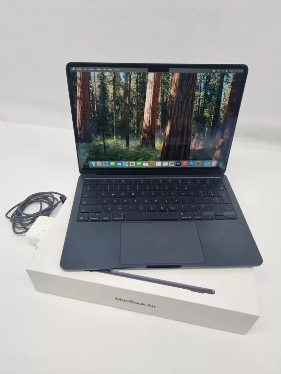 MACBOOK AIR M2 2022 13,6/M2/8GB/256GB