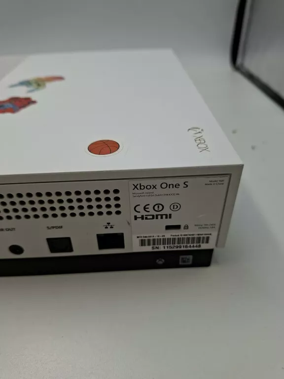 KONSOLA XBOX ONE S + 2X PAD + 6X GRY