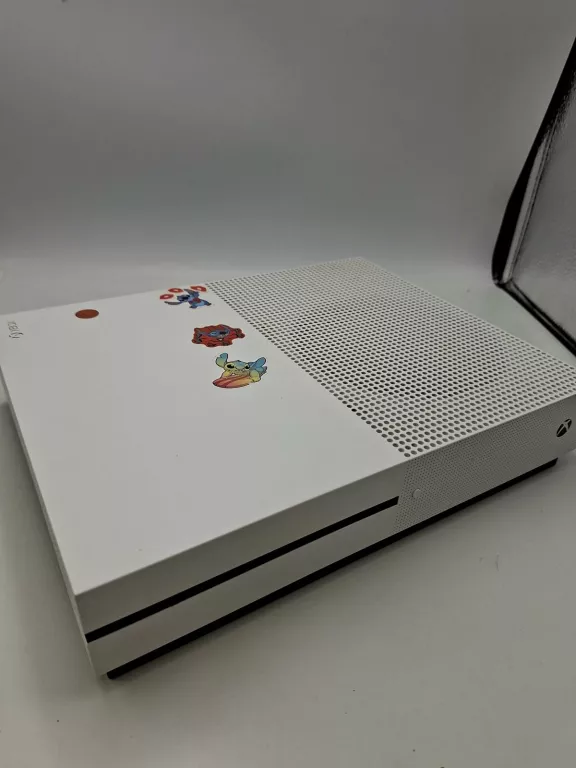 KONSOLA XBOX ONE S + 2X PAD + 6X GRY