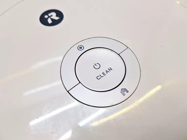 ROBOT SPRZĄTAJĄCY IROBOT ROOMBA 698 + ŁAD