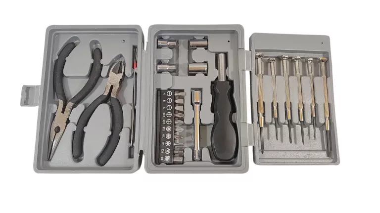 ZESTAW NARZĘDZI W WALIZCE