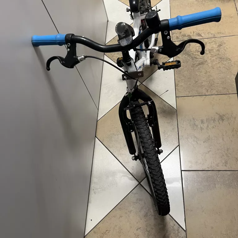 rower-dzieciecy-betwin-16-ean-gtin-3608409902115