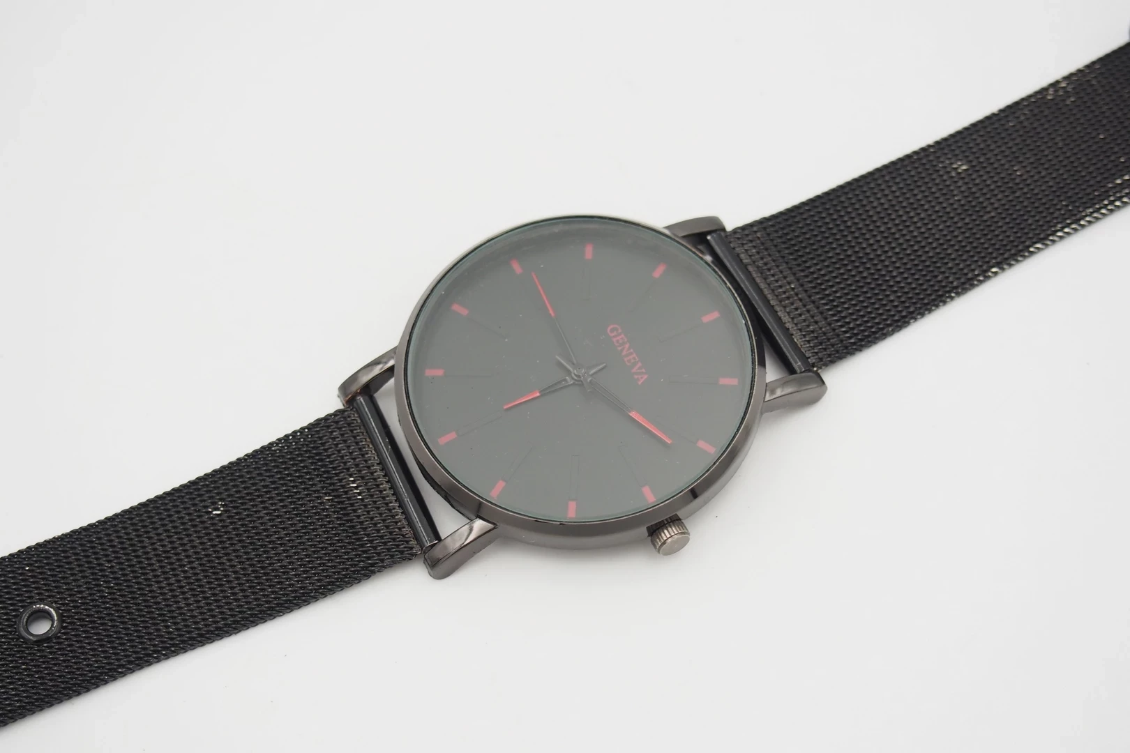 zegarek-kwarcowy-geneva-z-czerwonymi-wskazowkami-legionow-3-grudziadz