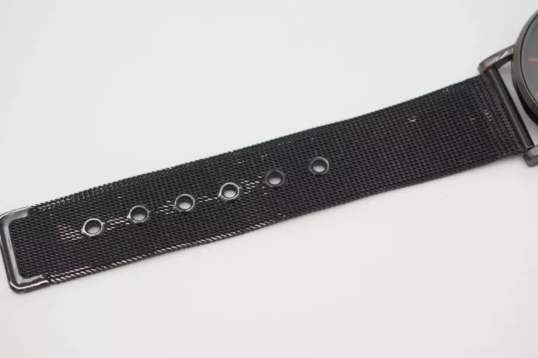 zegarek-kwarcowy-geneva-z-czerwonymi-wskazowkami-mechanizm-18738-1