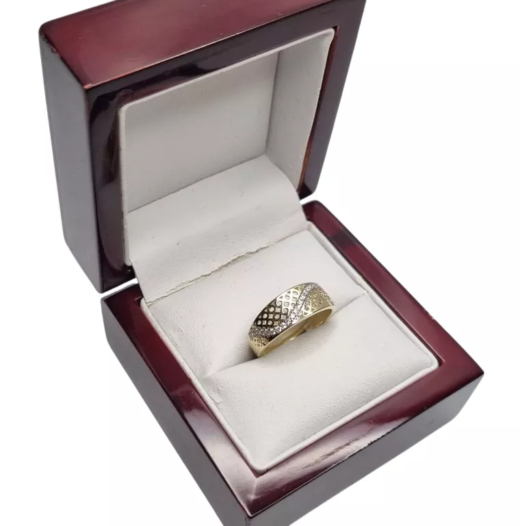 ŚLICZNY ZŁOTY PIERŚCIONEK 375 | 2,06G | R14