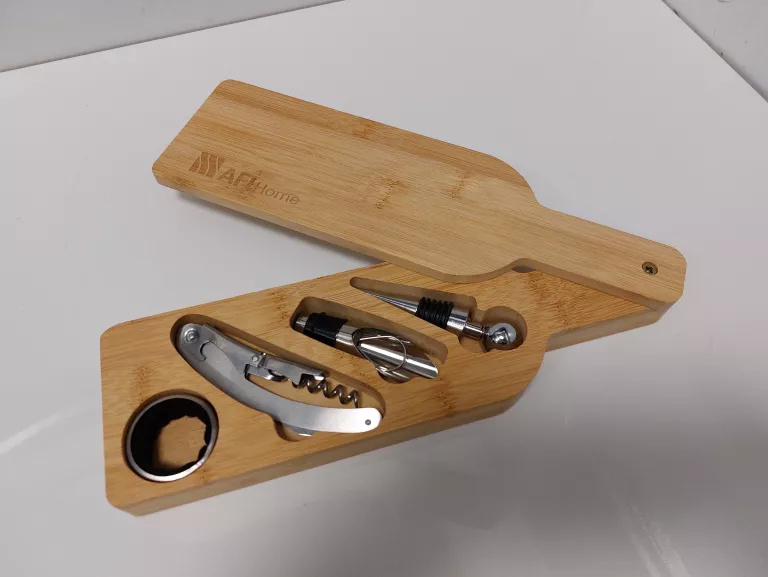 ZESTAW DO WINA PUDEŁKO