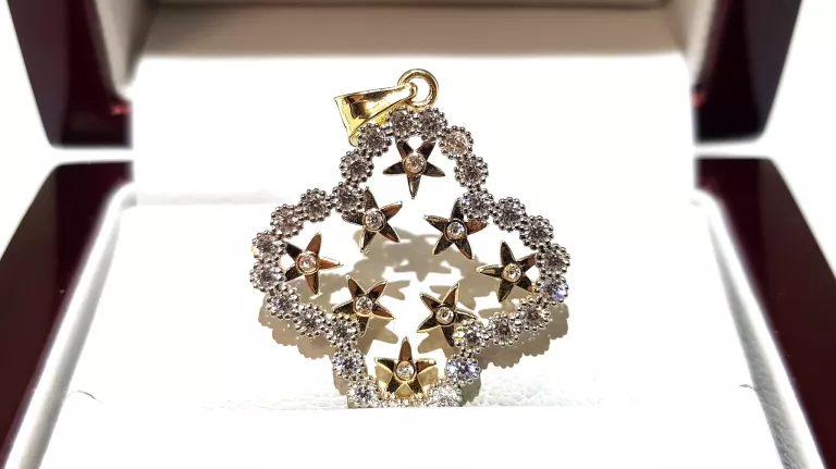 WYRÓB JUBILERSKI UŻYWANY ZŁOTA ZAWIESZKA GWIAZDKI PR585 2X2CM 1,77G