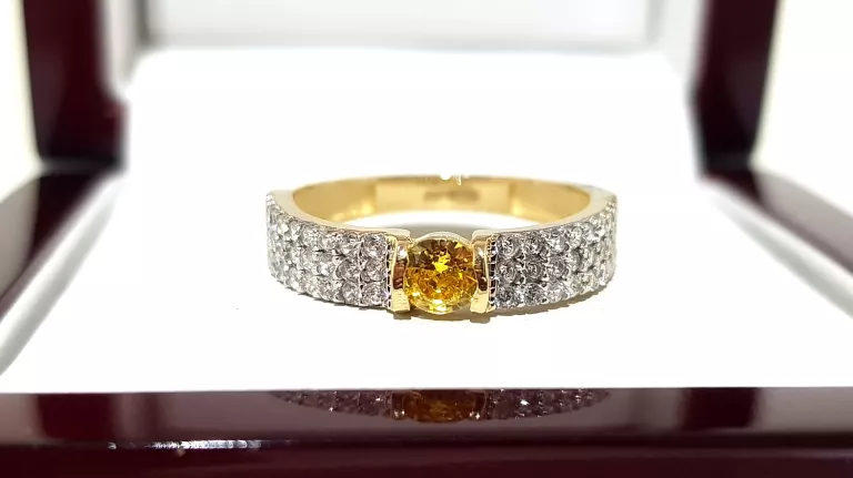 WYRÓB JUBILERSKI UŻYWANY ZŁOTY PIERŚCIONEK PR585 R13 1,81G