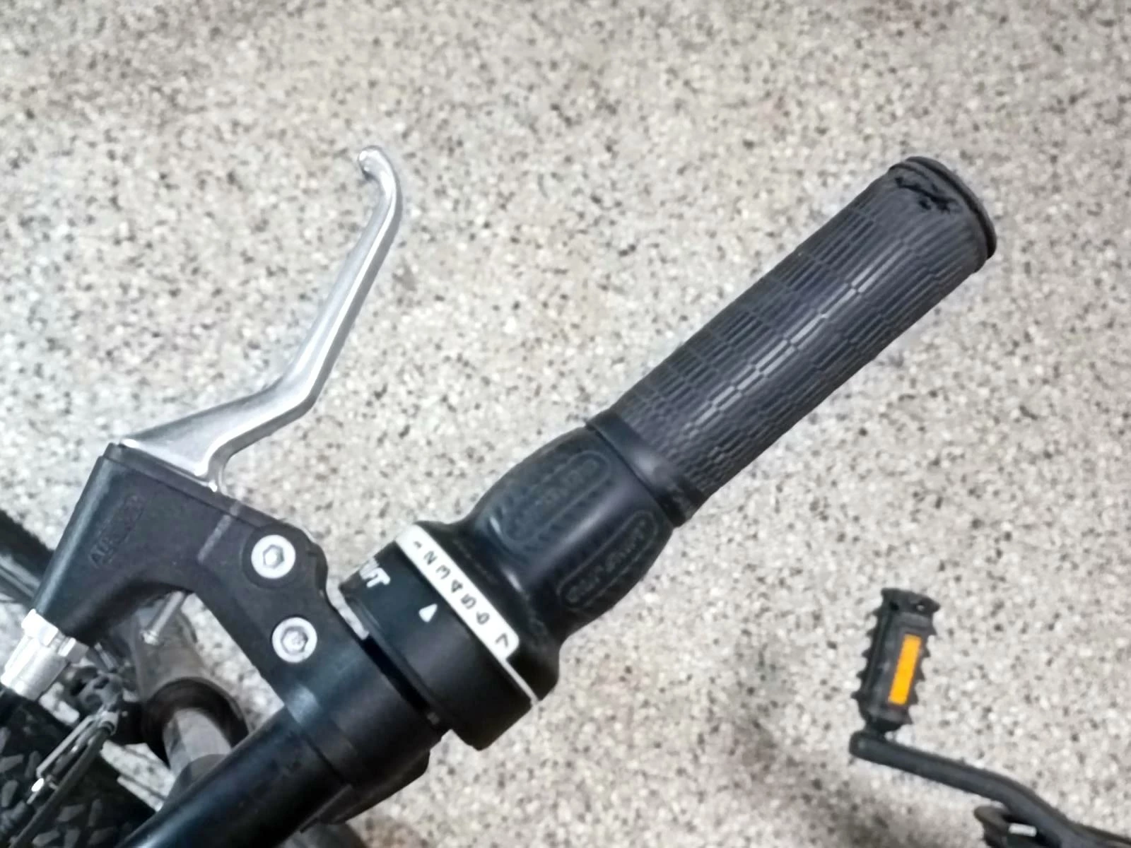 rower-rockrider-340-rama-50cm-kola-26-cali-plec-130411-16