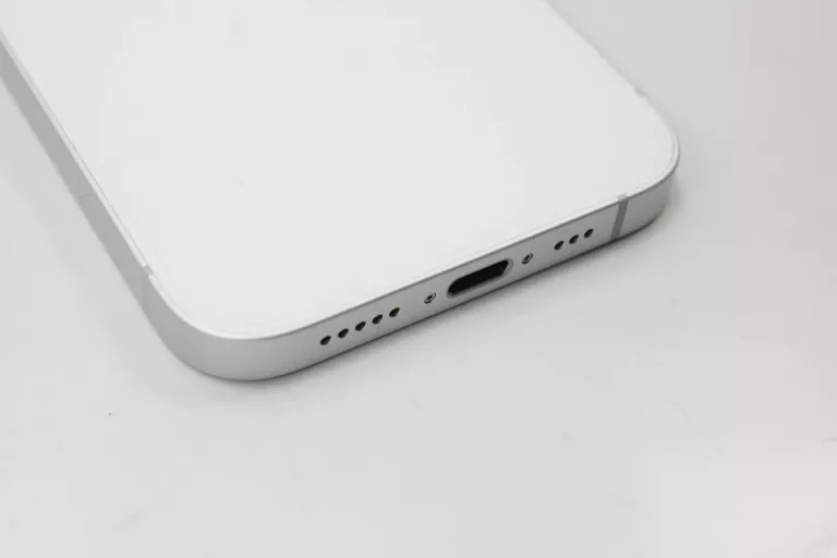 TELEFON IPHONE 16E 128GB GWARANCJA DO 11 WRZEŚNIA 2026!