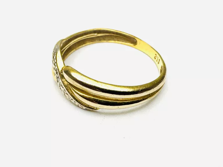 ZŁOTY  PIERŚCIONEK Z DIAMENTAMI PR.333 W.1,17G R12