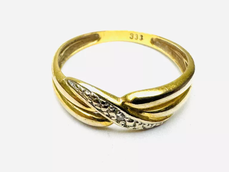 ZŁOTY  PIERŚCIONEK Z DIAMENTAMI PR.333 W.1,17G R12