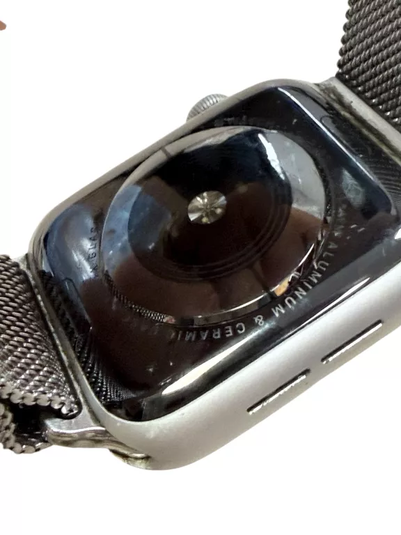 smartwatch-apple-watch-4-40-mm-mv6czwba-77-ean-gtin-0190198911582