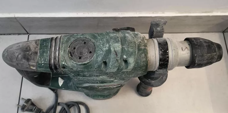 MŁOTOWIERTARKA DWT BH132 1400 W