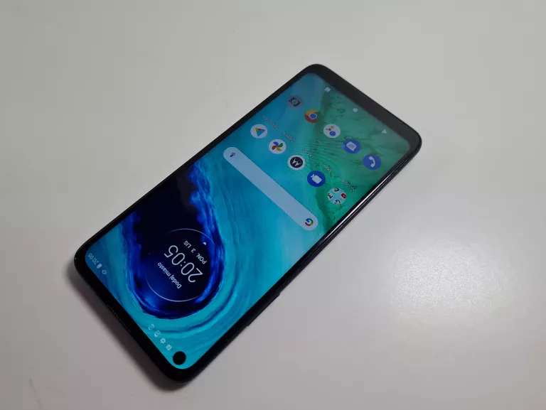 TELEFON MOTOROLA MOTO G8 4/64GB XT2045 NIEBIESKI