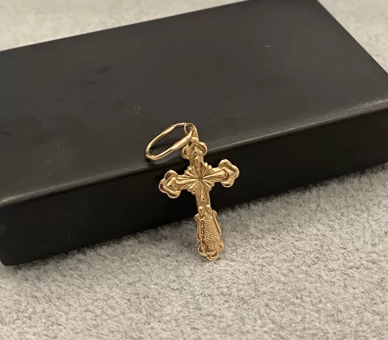 ZŁOTY KRZYŻYK 585/0,36G