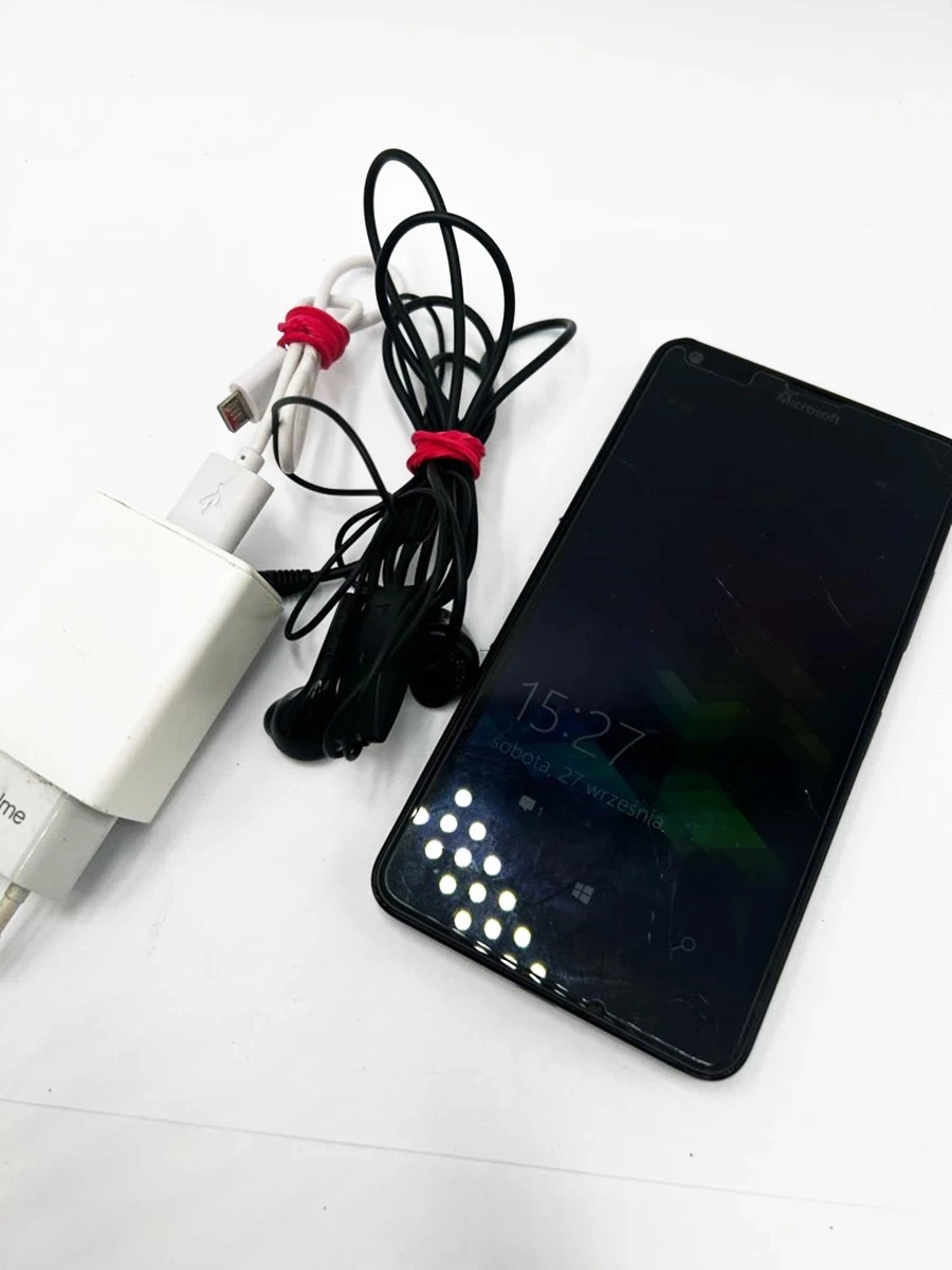 telefon-nokia-lumia-640-ladowarka-sluchawki-kilinskiego-1-golub-dobrzyn