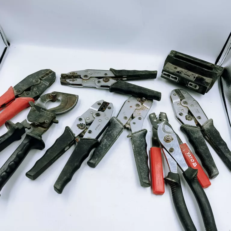 ZACISKARKA ZŁĄCZY KONEKTORÓW SOLARNYCH MC4 DO KABLI 8SZT