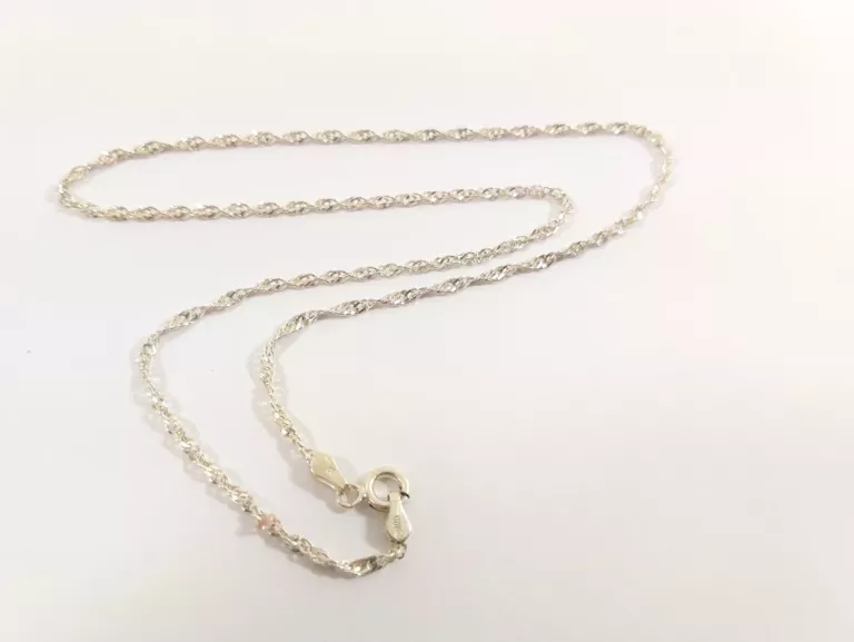 BŁYSZCZĄCY SREBRNY ŁAŃCUSZEK PRÓBY 925 DŁUGOŚĆ 42 CM