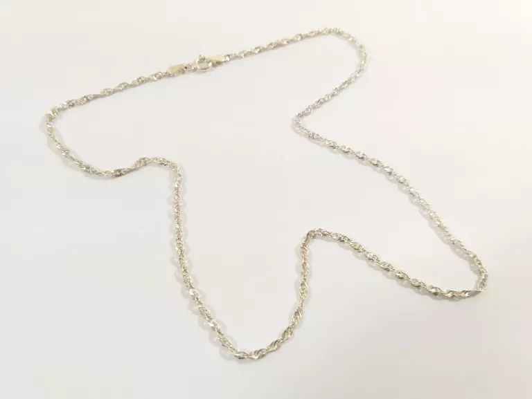 BŁYSZCZĄCY SREBRNY ŁAŃCUSZEK PRÓBY 925 DŁUGOŚĆ 42 CM