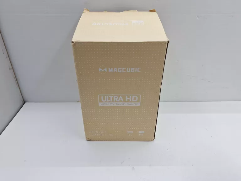 PROJEKTOR MAGCUBIC HY300 KOMPLET