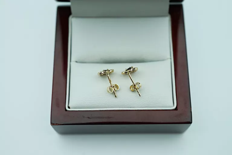 ZŁOTE KOLCZYKI SERCE Z ONYKSEM 585/1,06G/SZTYFT