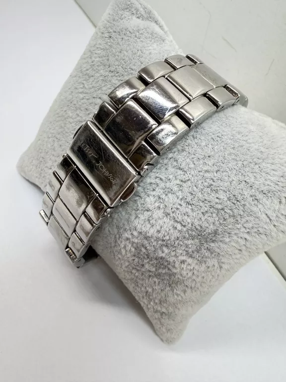 ZEGAREK BETSEY JOHNSON