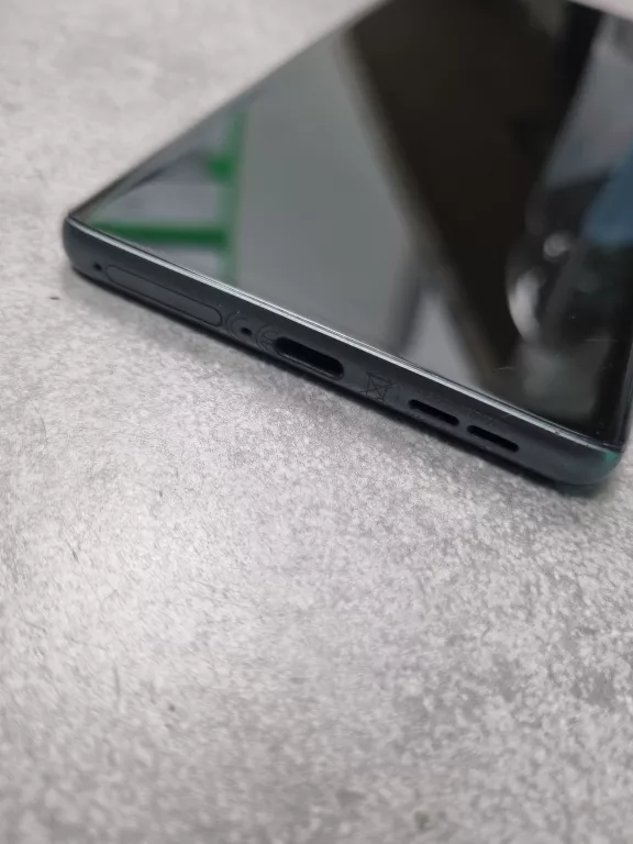 TELEFON MOTOROLA MOTO G85 12/256GB