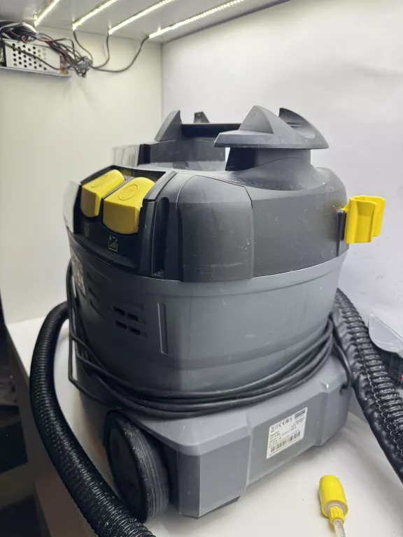 ODKURZACZ PIORĄCY KARCHER PUZZI 8/1 1.100-240.0 1200W