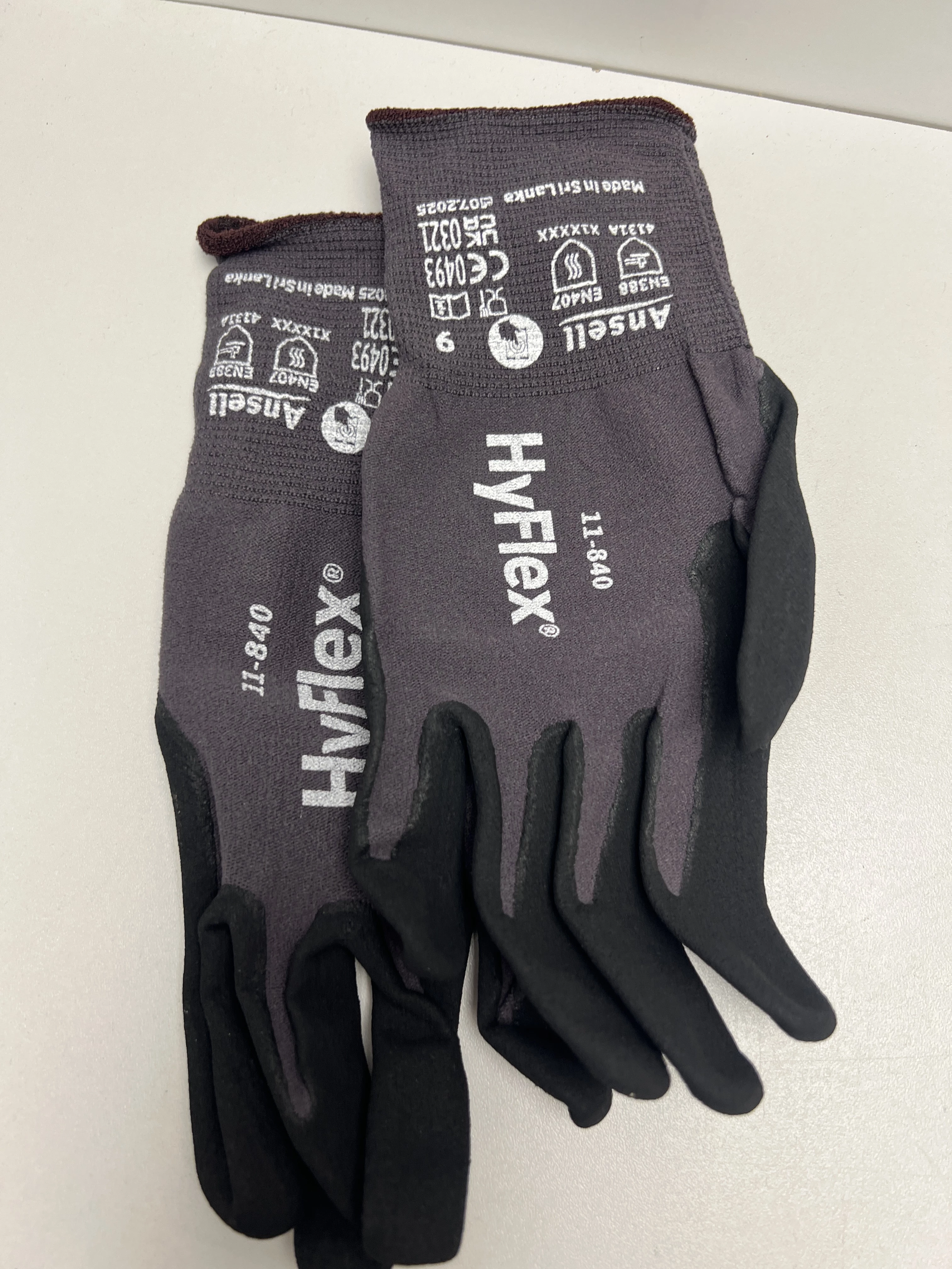 rekawice-robocze-bez-szwow-ansell-hyflex-11-840-wroclawska-80-legnica