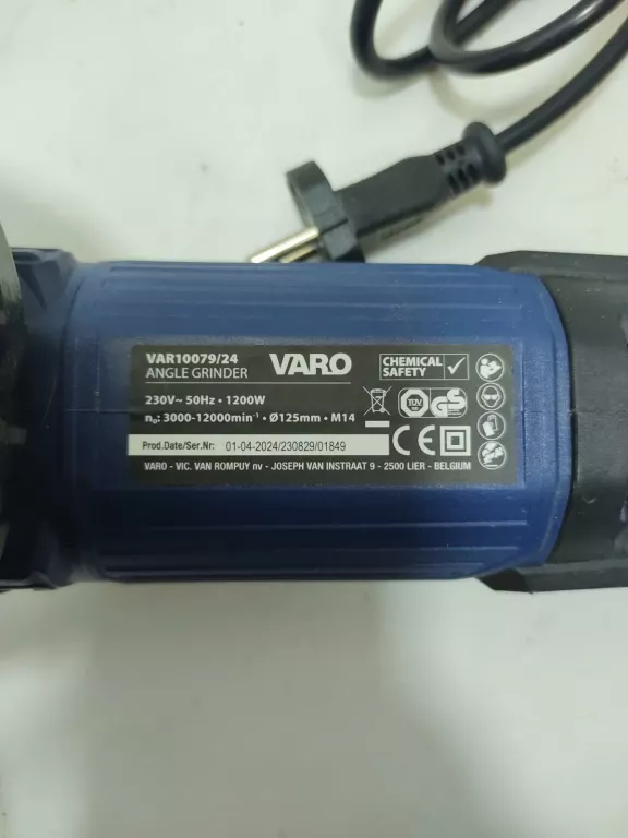 SZLIFIERKA KĄTOWA VARO VAR10079/24  + TARCZE