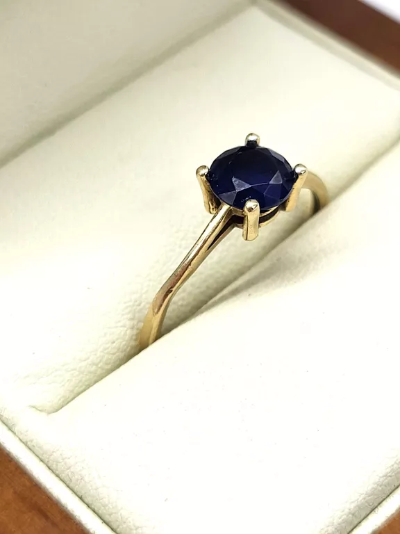 PIĘKNY ZŁOTY PIERŚCIONEK Z NIEBIESKIM KAMIENIEM 585/1,18G