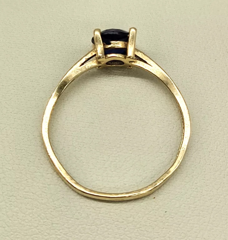 PIĘKNY ZŁOTY PIERŚCIONEK Z NIEBIESKIM KAMIENIEM 585/1,18G