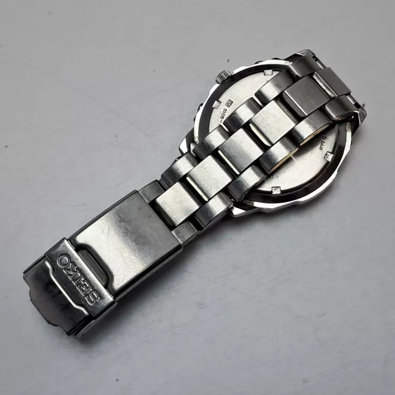 ZEGAREK SEIKO V657-9010